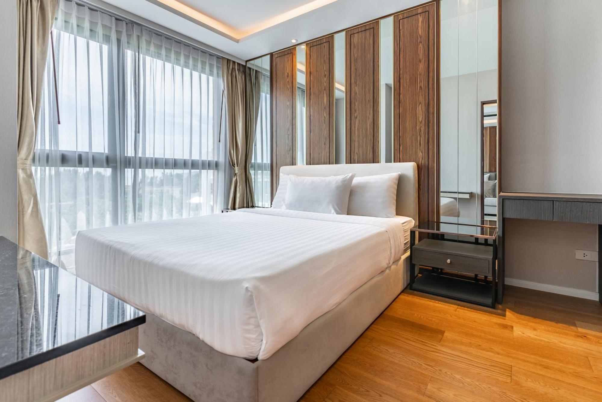 Panora Condo By Villacarte شاطئ سورين الغرفة الصورة